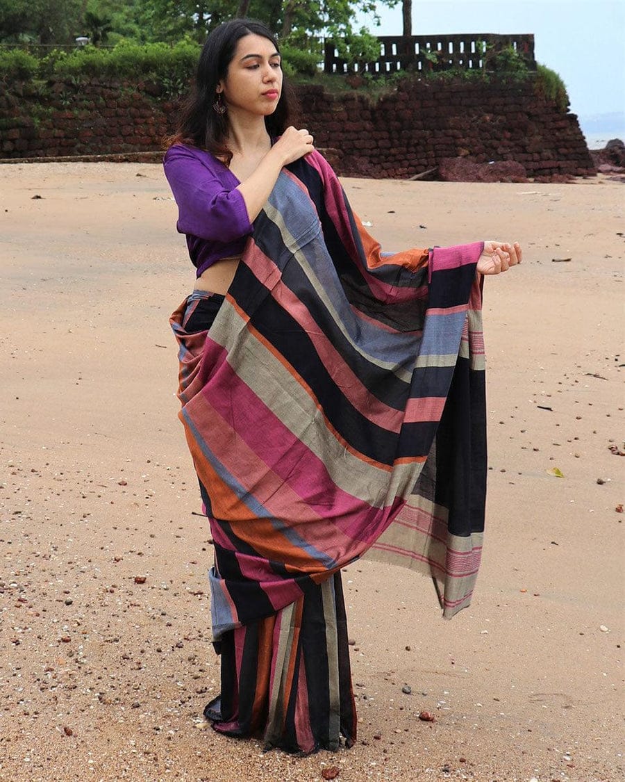 Cotton saari