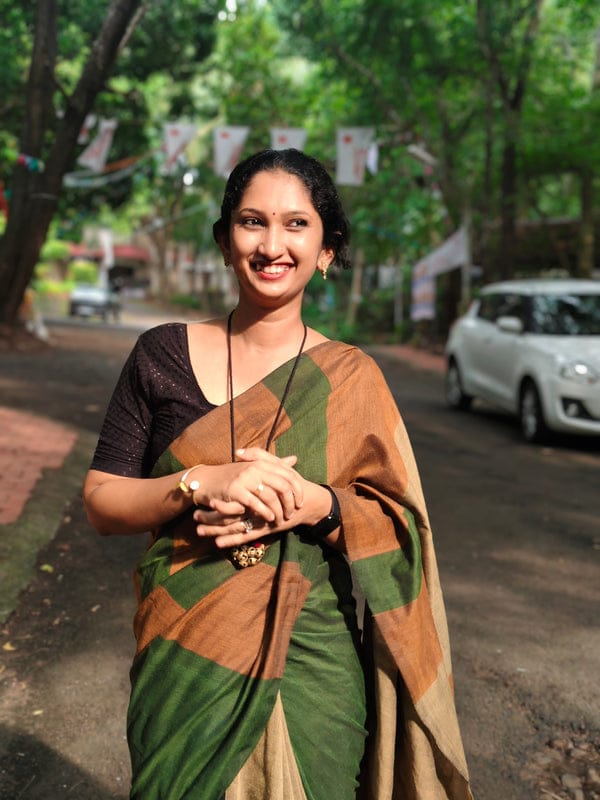 Cotton saari