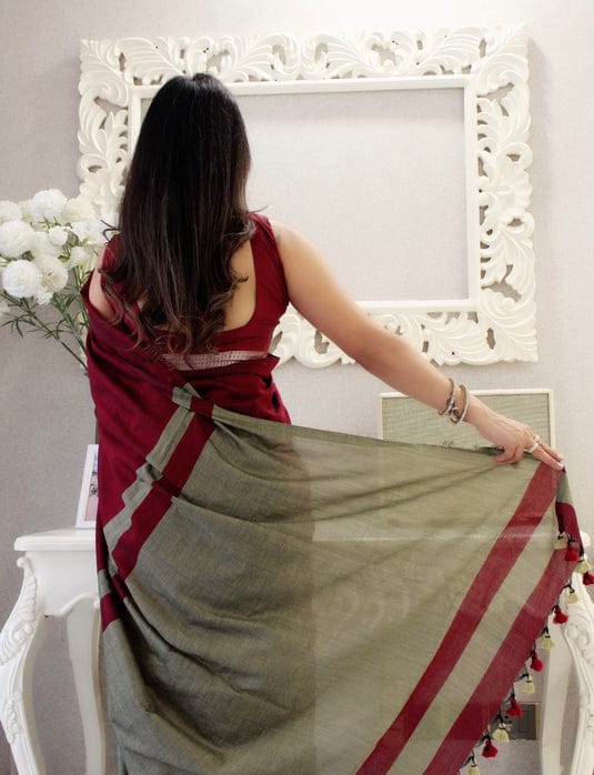 Cotton saari