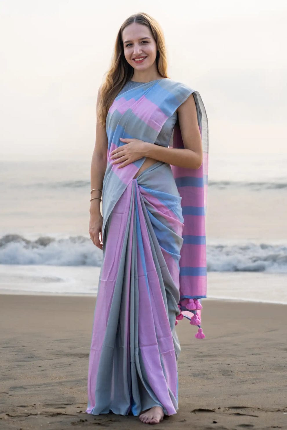 Cotton saari