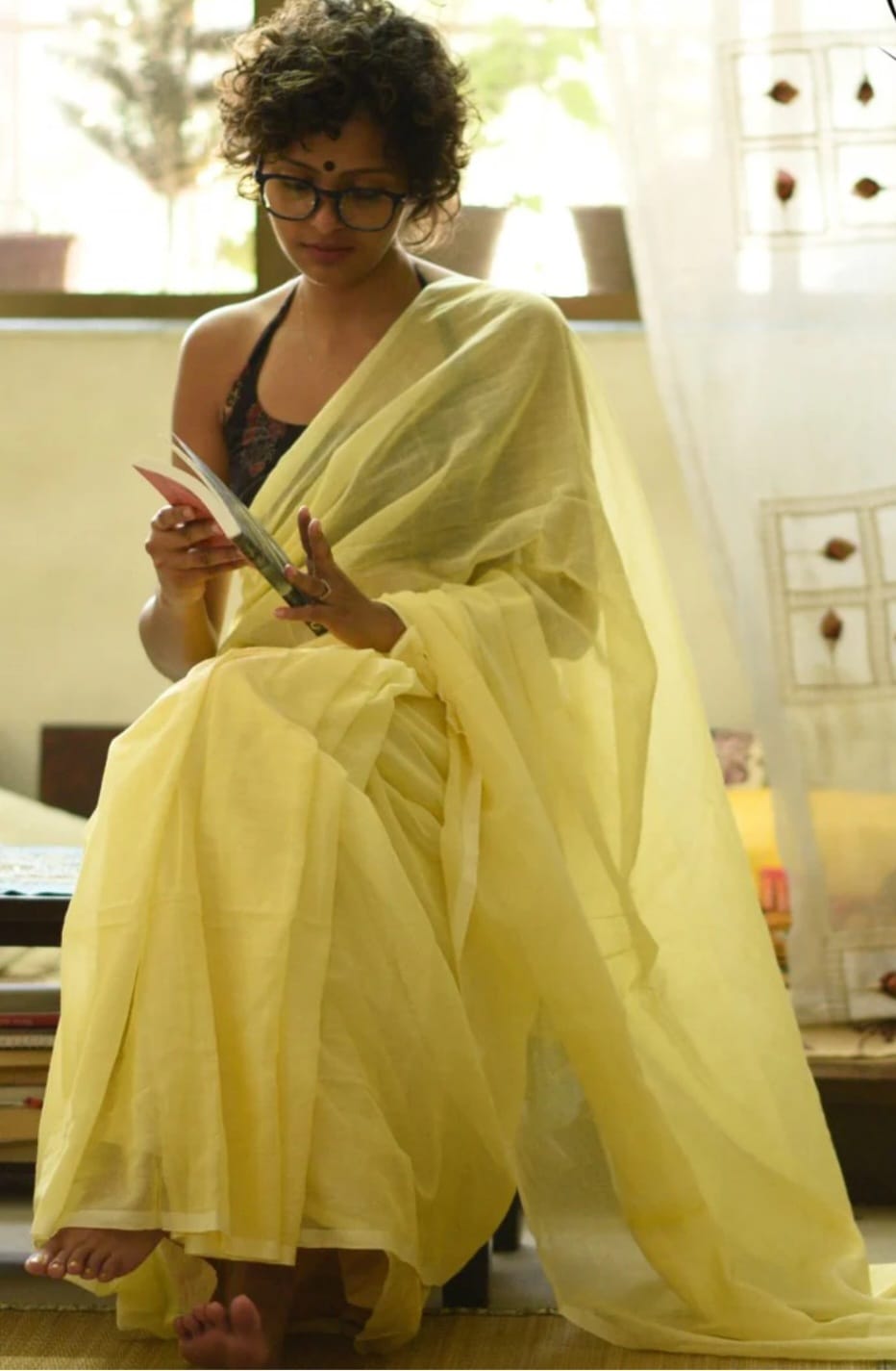 Cotton saari